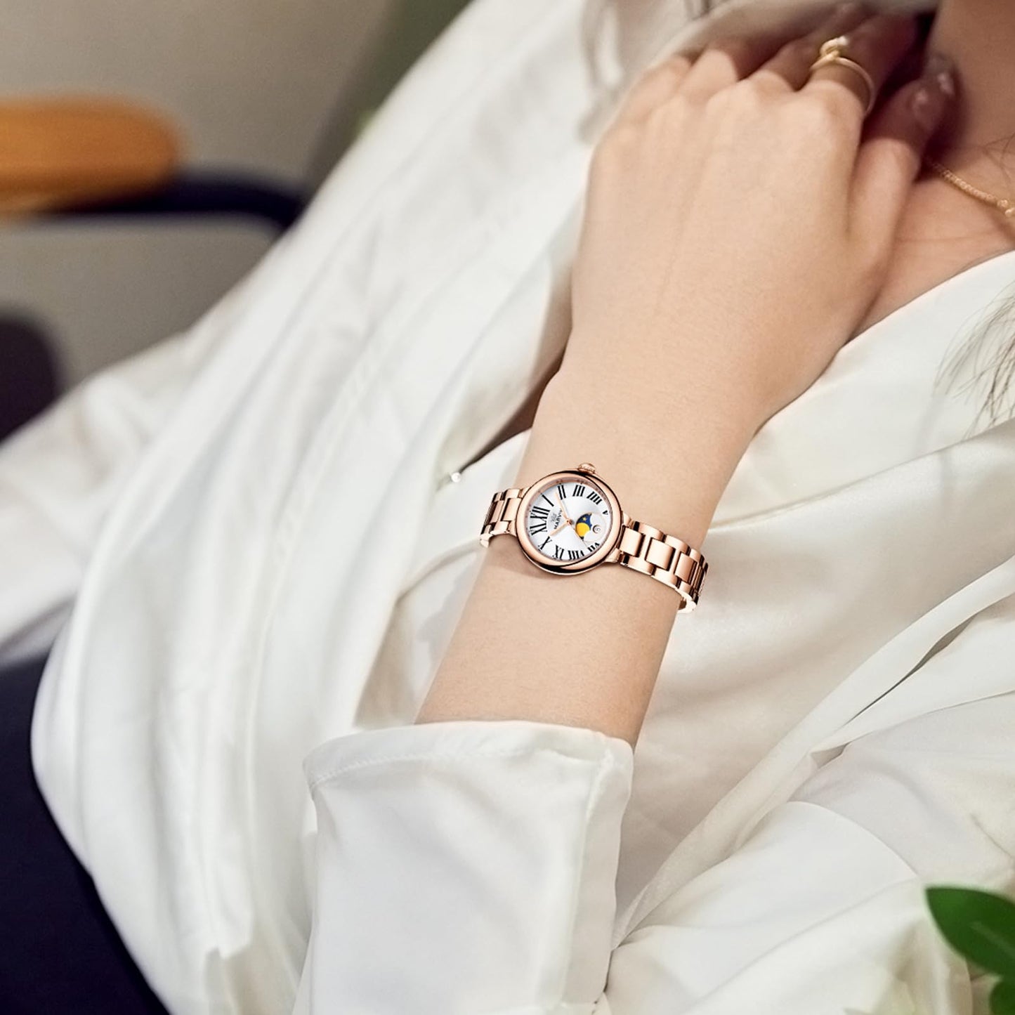 Women's Quartz Watch with Sapphire Crystal Dial